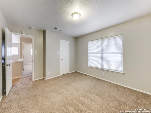 $1,795 | 5711 Lovett Oaks, San Antonio, TX 78218