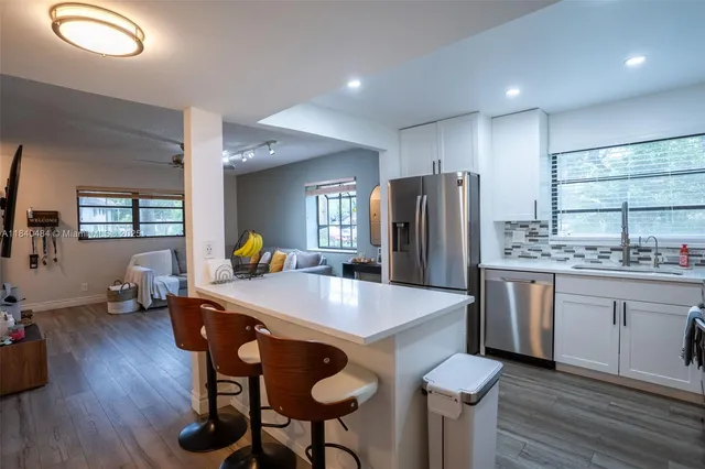 $289,999 | 7625 Northwest 79th Avenue, Unit 101, Tamarac, FL 33321