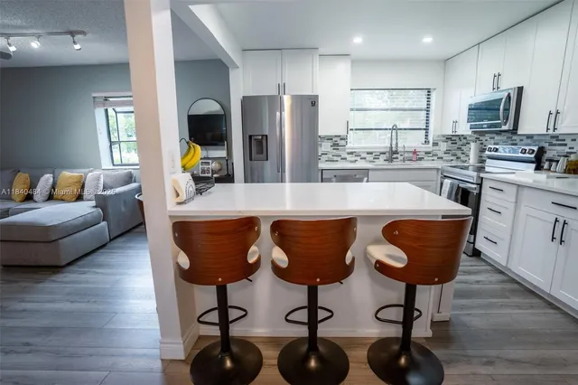 $289,999 | 7625 Northwest 79th Avenue, Unit 101, Tamarac, FL 33321