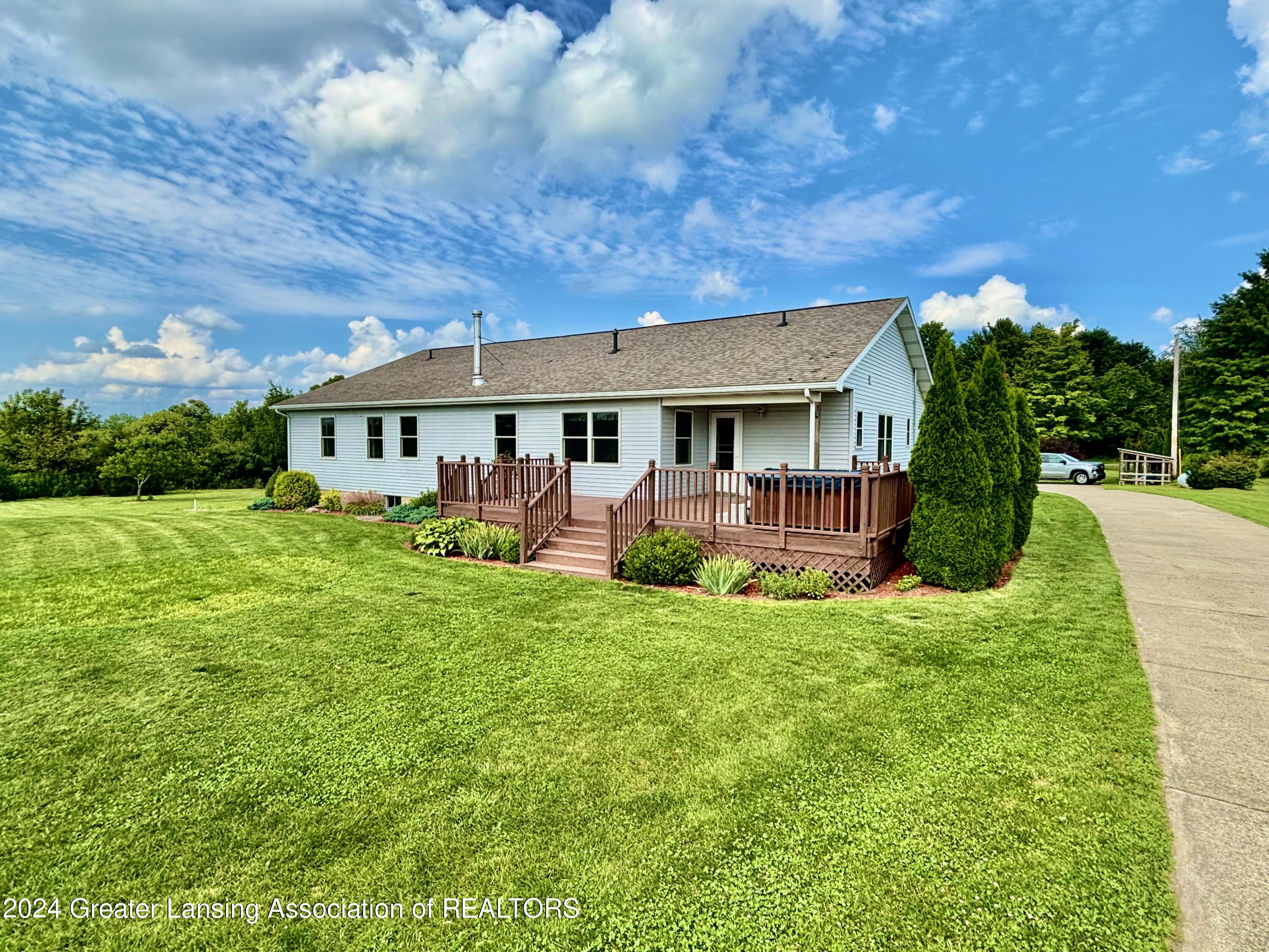 1148 Hawley Road Mason, MI 48854 - Photo 6 of 104 IMG_6079