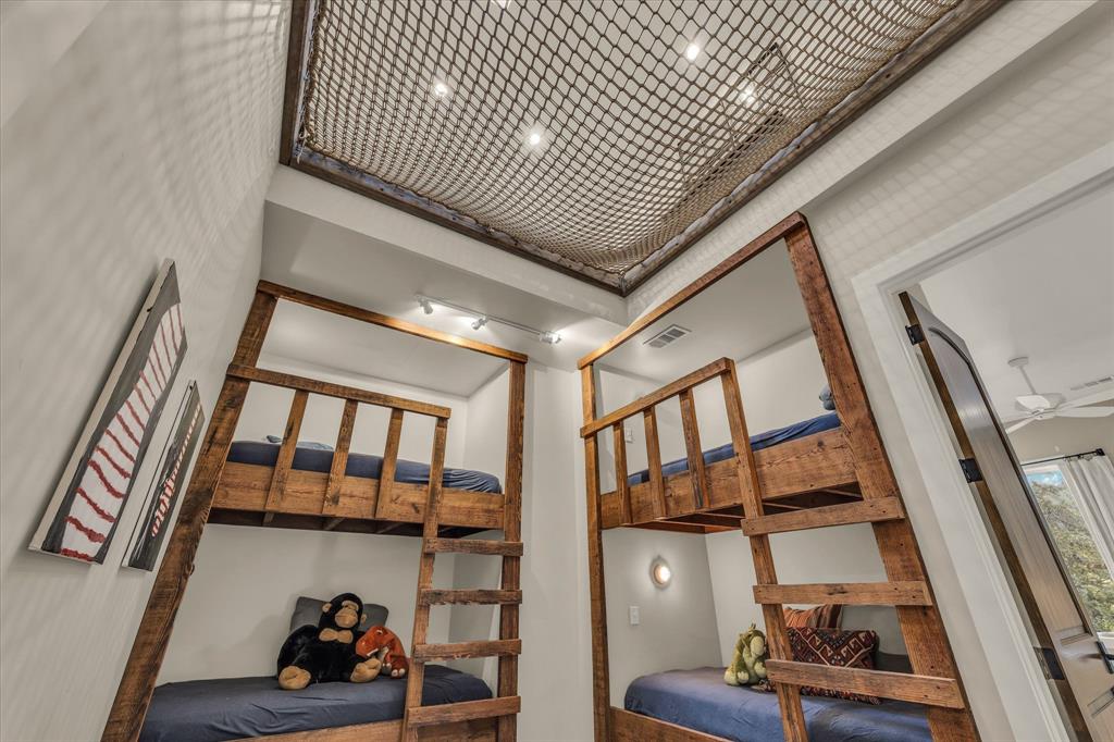 22 Samaritan Way Waco, TX 76705 - Photo 21 of 38 a view of an entryway