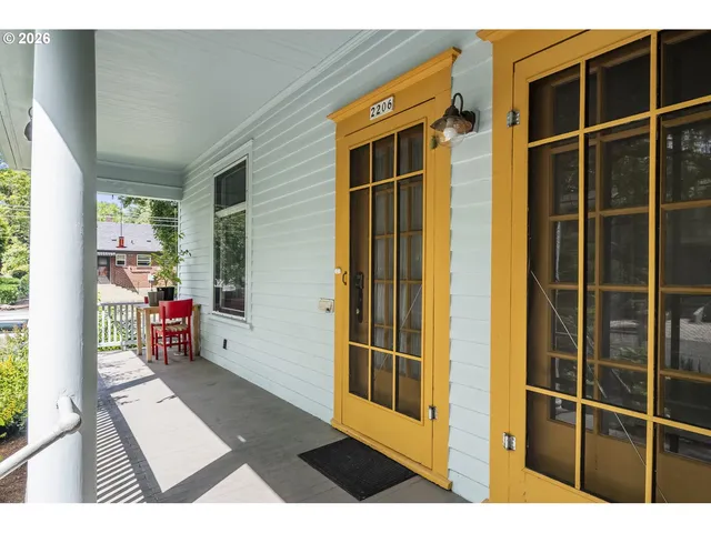 $839,000 | 2204 Northeast 7th Avenue, Portland, OR 97212