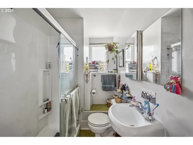 $839,000 | 2204 Northeast 7th Avenue, Portland, OR 97212