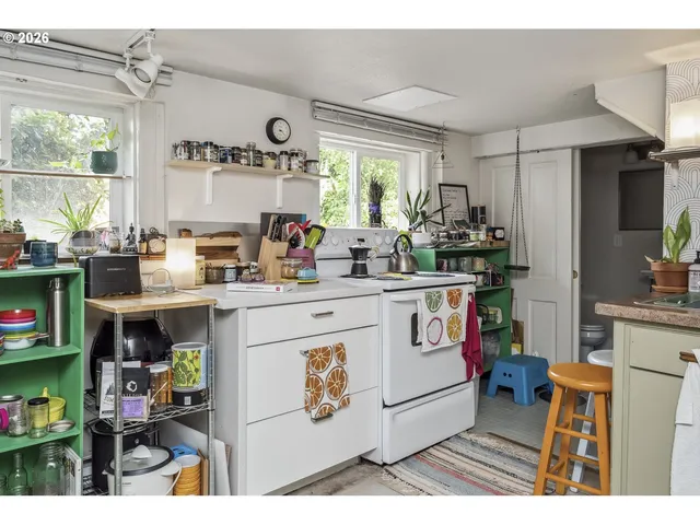 $839,000 | 2204 Northeast 7th Avenue, Portland, OR 97212