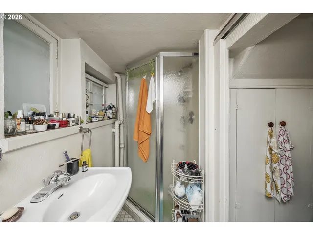 $839,000 | 2204 Northeast 7th Avenue, Portland, OR 97212