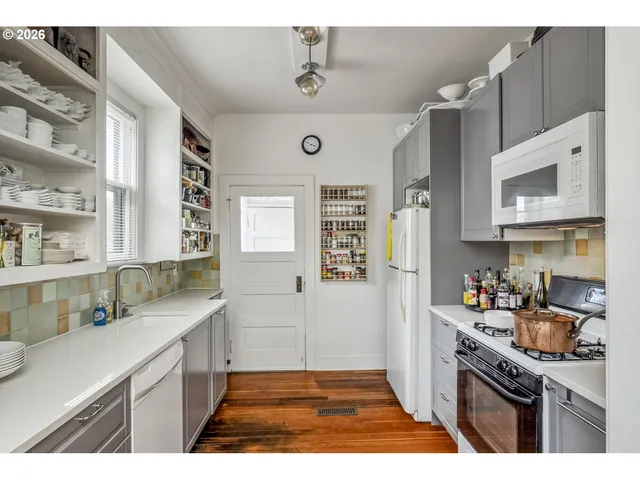 $839,000 | 2204 Northeast 7th Avenue, Portland, OR 97212