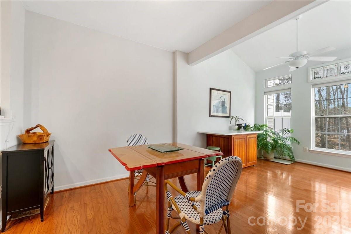 7948 Mariners Pointe Circle Denver, NC 28037 - Photo 10 of 39 a view of a livingroom with furniture and a table