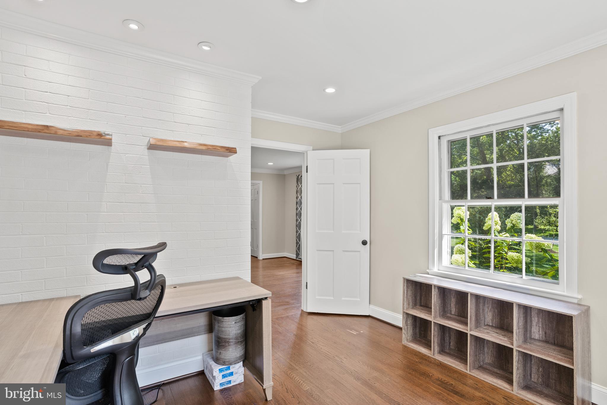 8436 Burning Tree Road Bethesda, MD 20817 - Photo 20 of 48