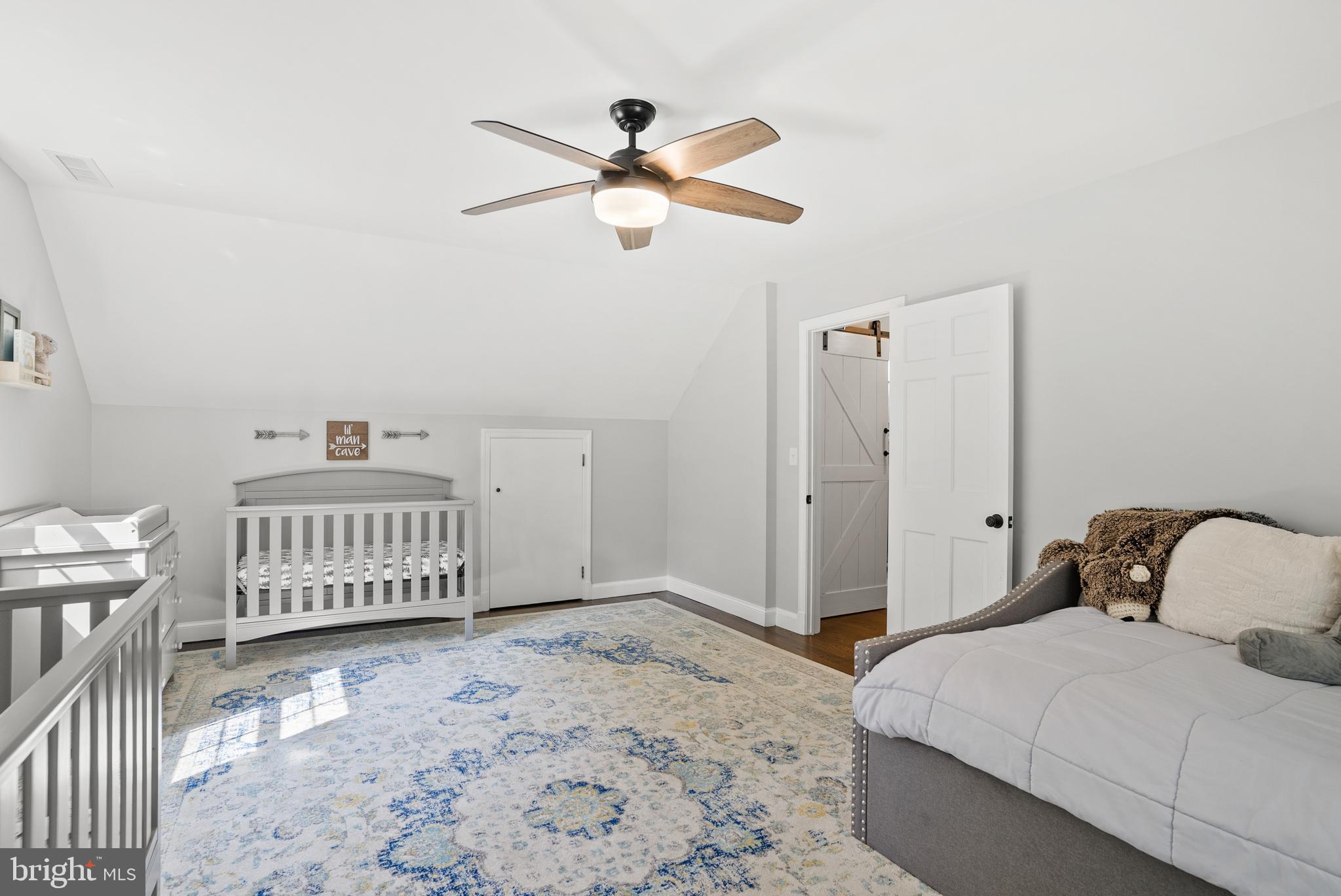 8436 Burning Tree Road Bethesda, MD 20817 - Photo 28 of 48