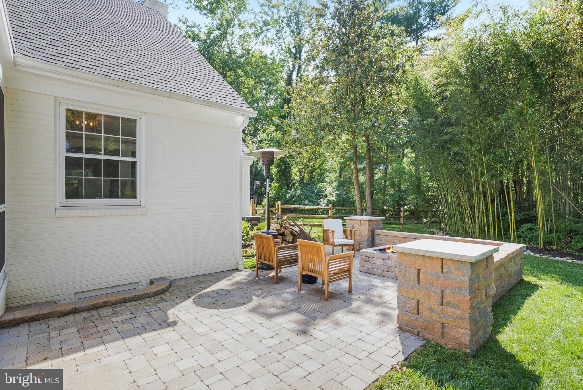 8436 Burning Tree Road Bethesda, MD 20817 - Photo 6 of 48