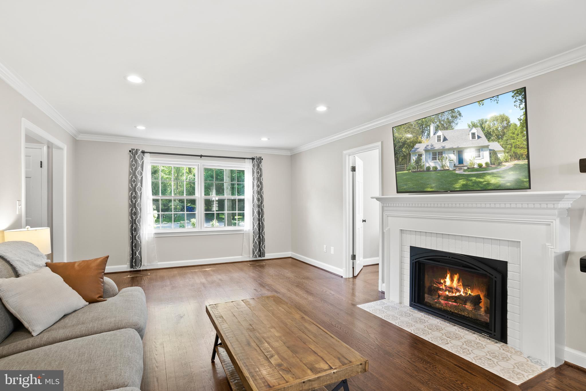 8436 Burning Tree Road Bethesda, MD 20817 - Photo 10 of 48