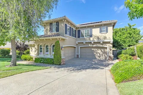 a view of a interior of the house