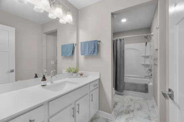 $550,000 | 2149 Johanna Circle, Lino Lakes, MN 55038