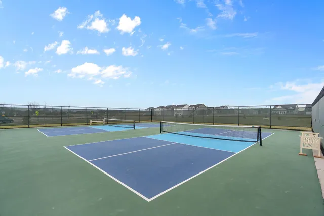 $550,000 | 2149 Johanna Circle, Lino Lakes, MN 55038