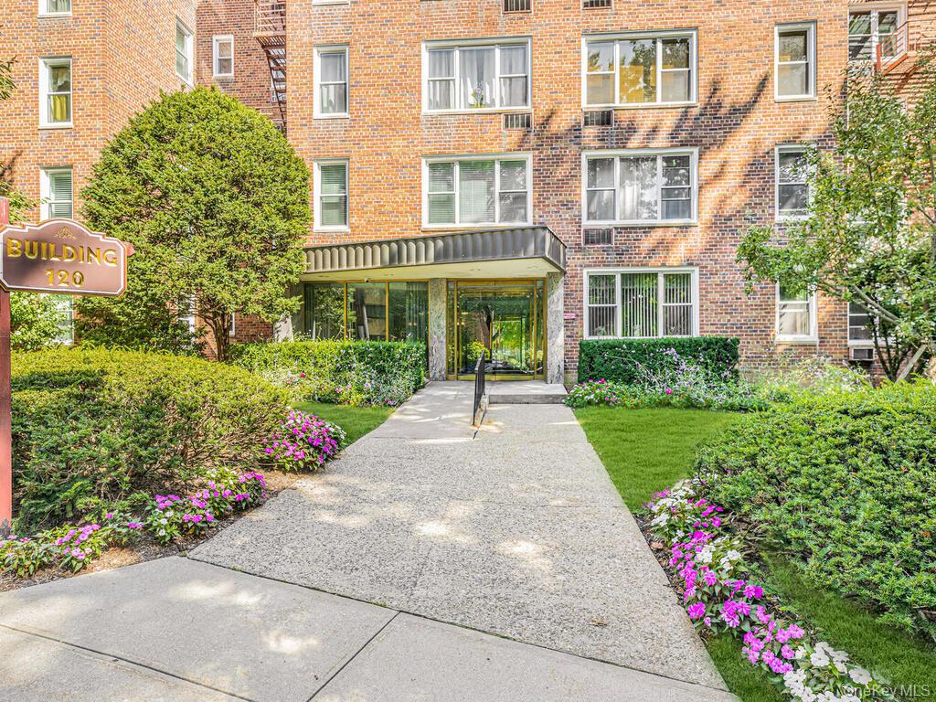 120 Dehaven Drive, Unit 629 Yonkers, NY 10703 - Photo 8 of 12