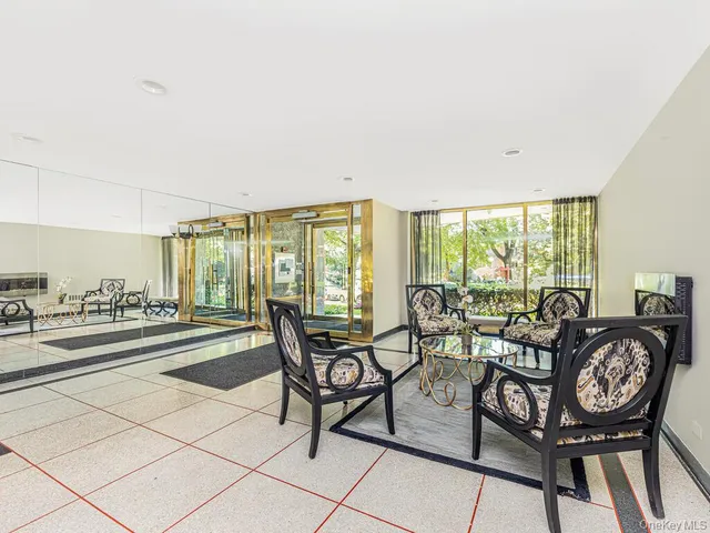 $320,000 | 120 Dehaven Drive, Unit 629, Yonkers, NY 10703