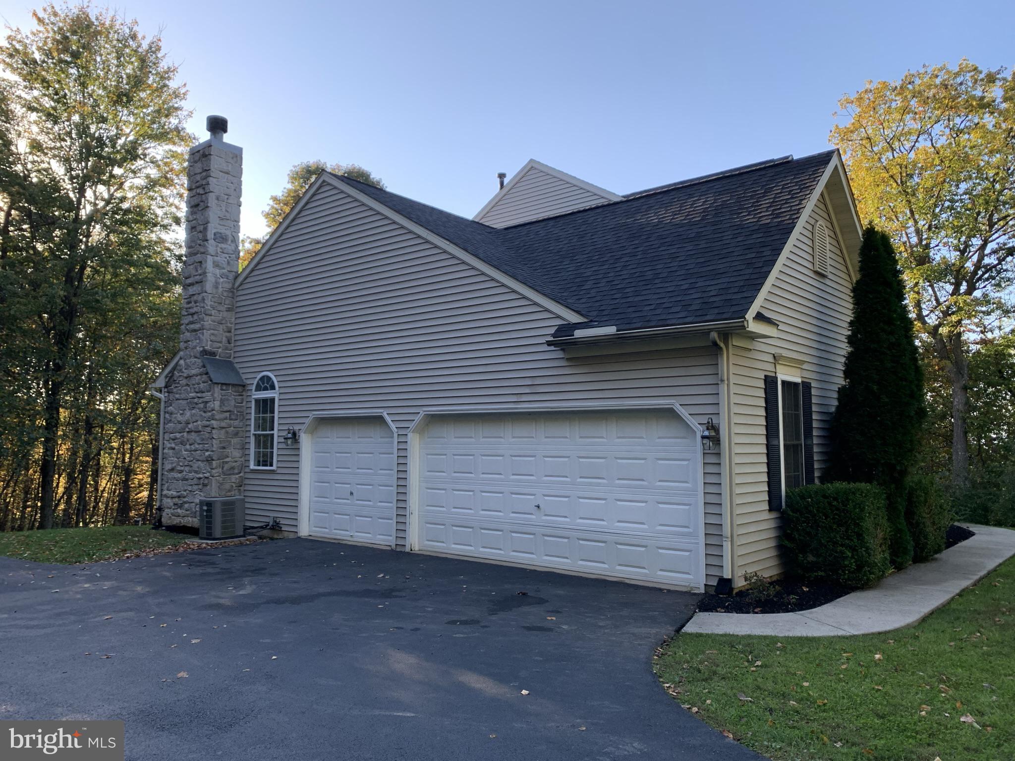 209 Overlook Road Morgantown, PA 19543 - Photo 5 of 42 Gallery Image 5