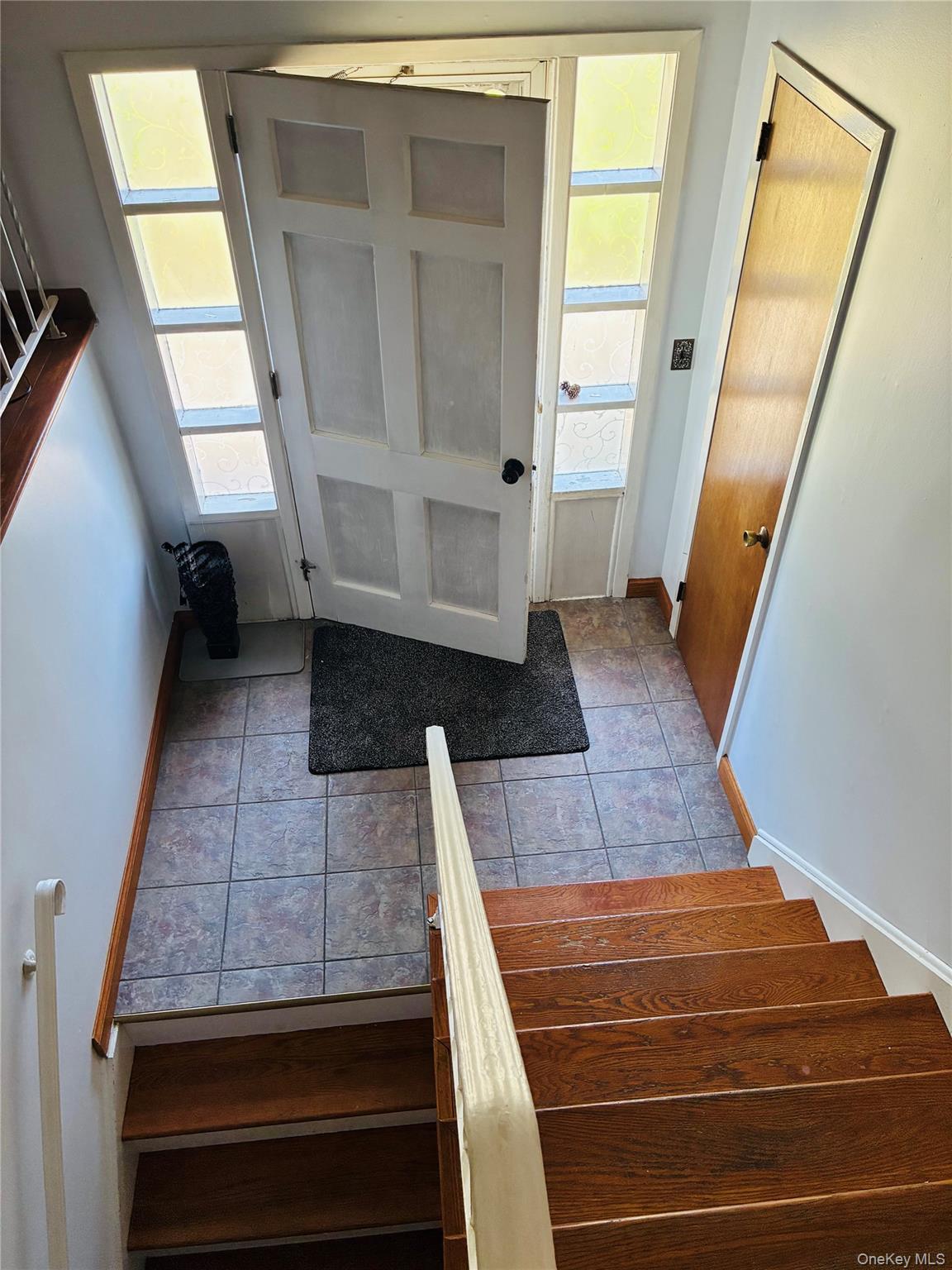 24 Ann Boulevard Spring Valley, NY 10977 - Photo 4 of 25 a view of entryway