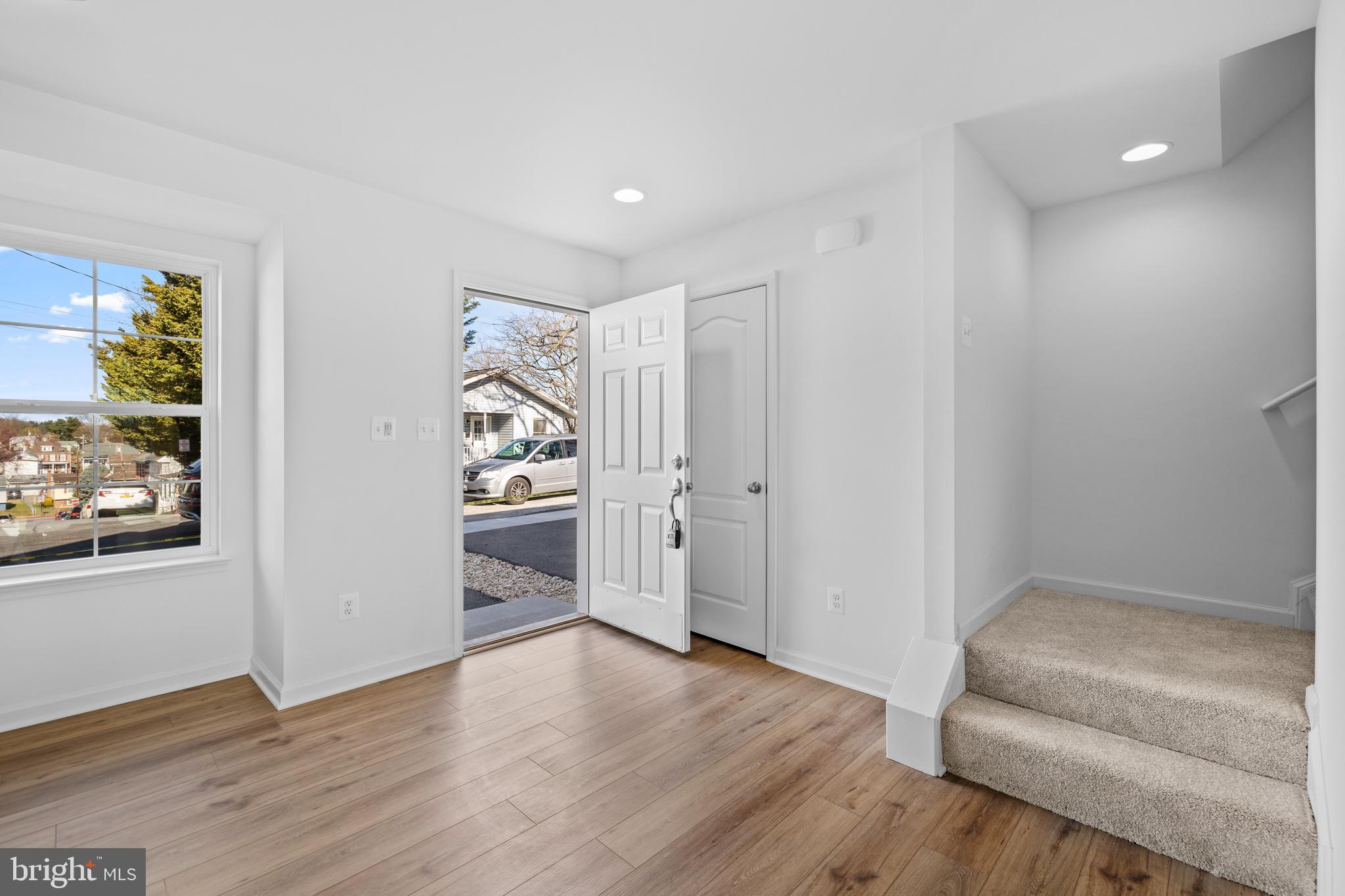 487 Peleton Street Hagerstown, MD 21740 - Photo 2 of 27 a living room with furniture and a window