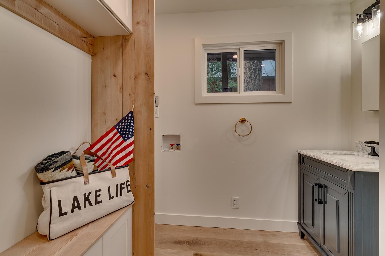 10467 Washoe Road Truckee, CA 96161 - Photo 6 of 18 Gallery Image 6