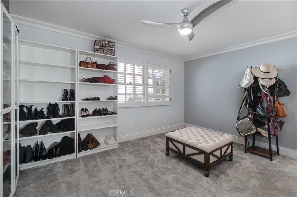 23057 Park Este Calabasas, CA 91302 - Photo 28 of 31