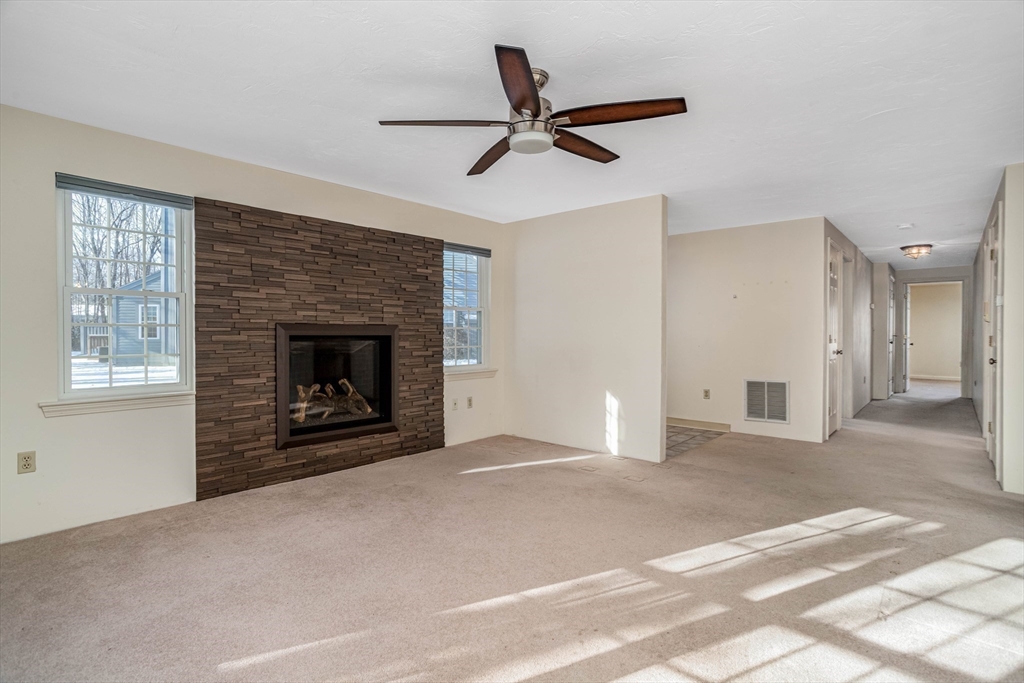 501 Ridgefield Circle, Unit D Clinton, MA 01510 - Photo 4 of 36 Gallery Image 4