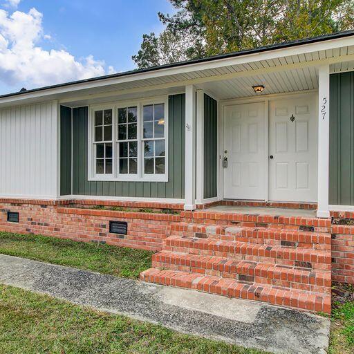 527 Savannah Road Ladson, SC 29456 - Photo 4 of 30 s4