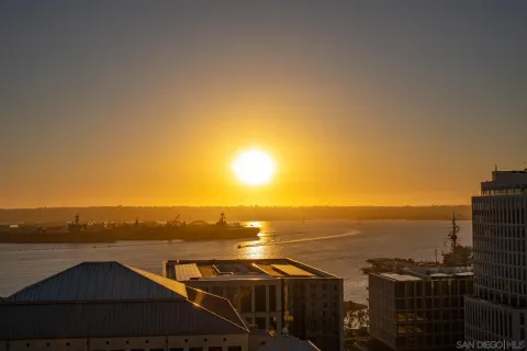 $1,450,000 | 700 West Harbor Drive, Unit 2101, San Diego, CA 92101