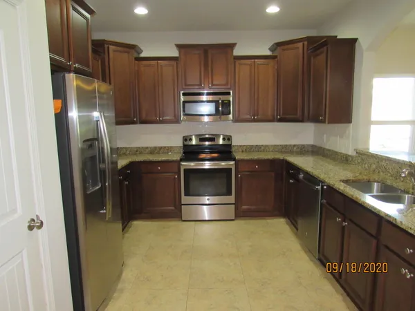 $3,200 | 173 Whitman Way, Freeport, FL 32439