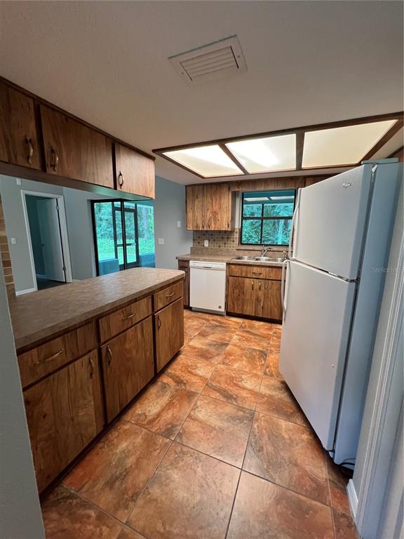 6490 East Gentry Street Inverness, FL 34452 - Photo 10 of 28 Gallery Image 10
