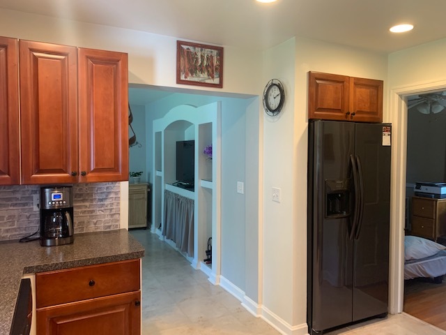 1037 North 7th Street Rochelle, IL 61068 - Photo 7 of 32