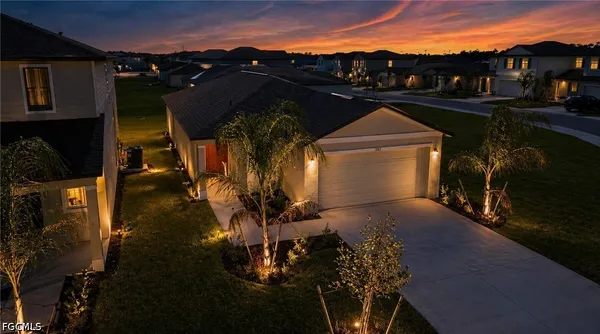 $2,000 | 4047 San Felice Lane, North Fort Myers, FL 33917