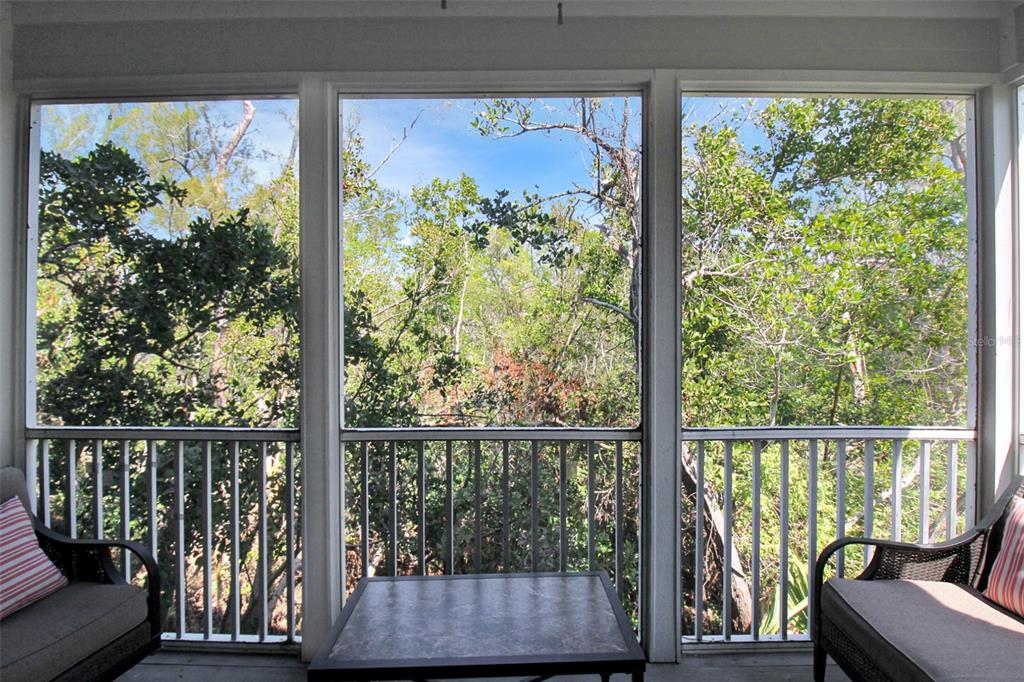 535 Forest Way Longboat Key, FL 34228 - Photo 11 of 60