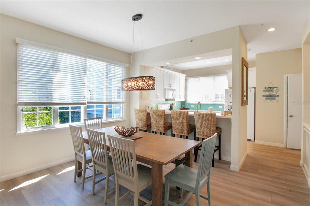 535 Forest Way Longboat Key, FL 34228 - Photo 15 of 60