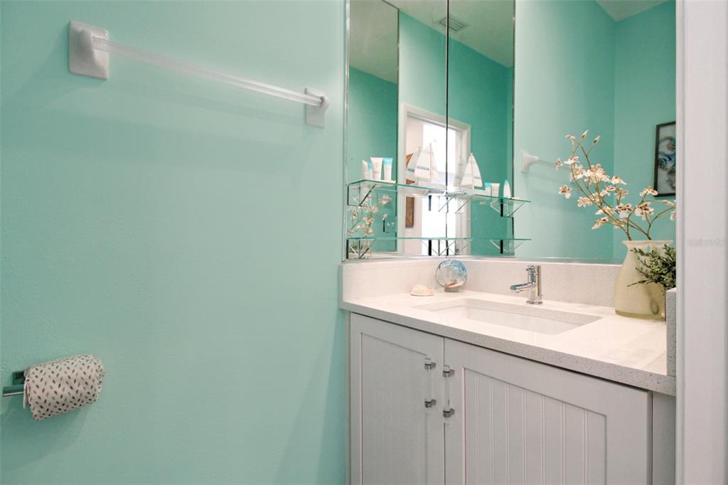 535 Forest Way Longboat Key, FL 34228 - Photo 23 of 60