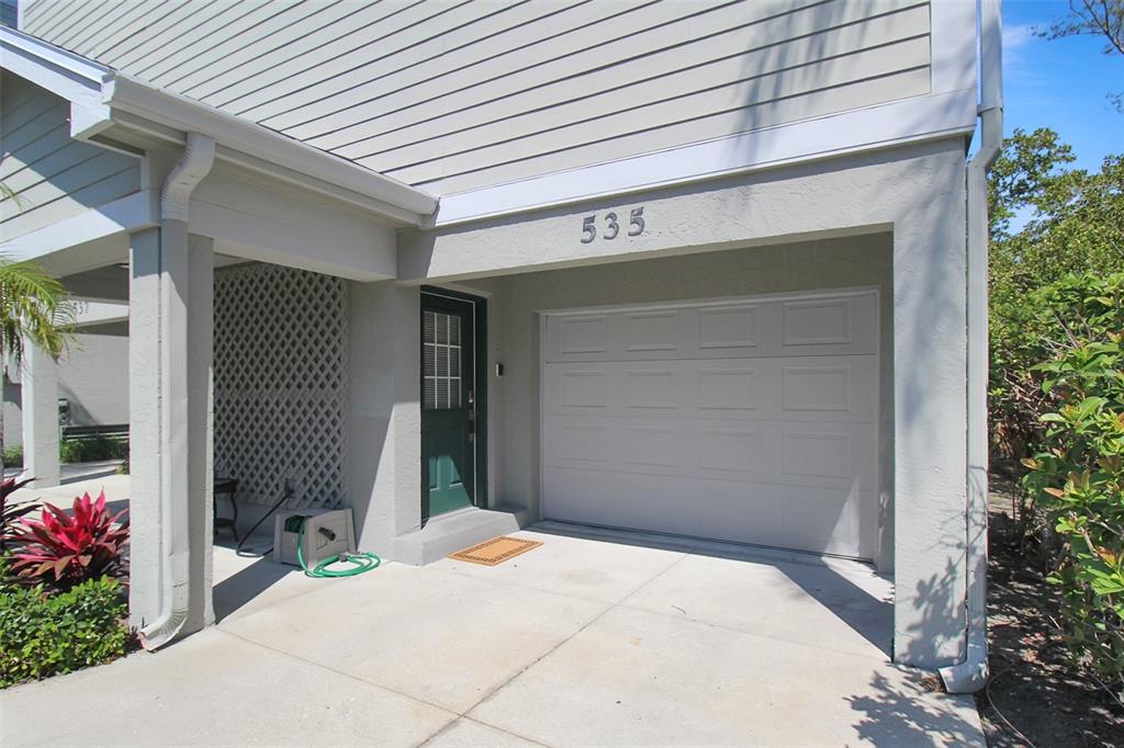 535 Forest Way Longboat Key, FL 34228 - Photo 3 of 60