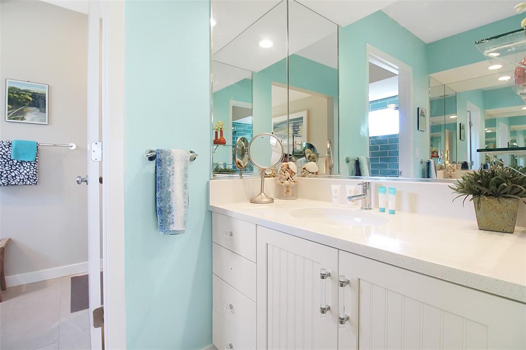 535 Forest Way Longboat Key, FL 34228 - Photo 34 of 60