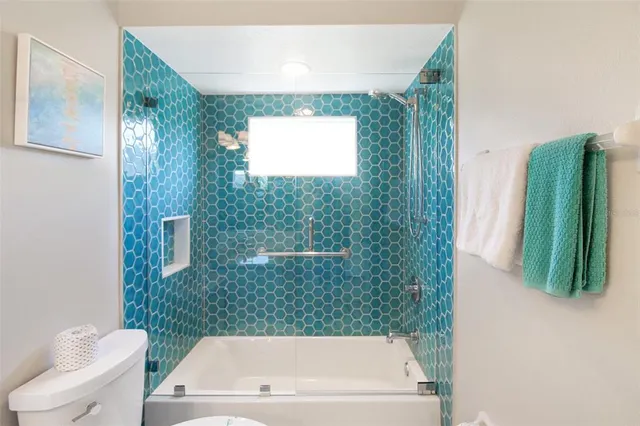 $6,900 | 535 Forest Way, Longboat Key, FL 34228