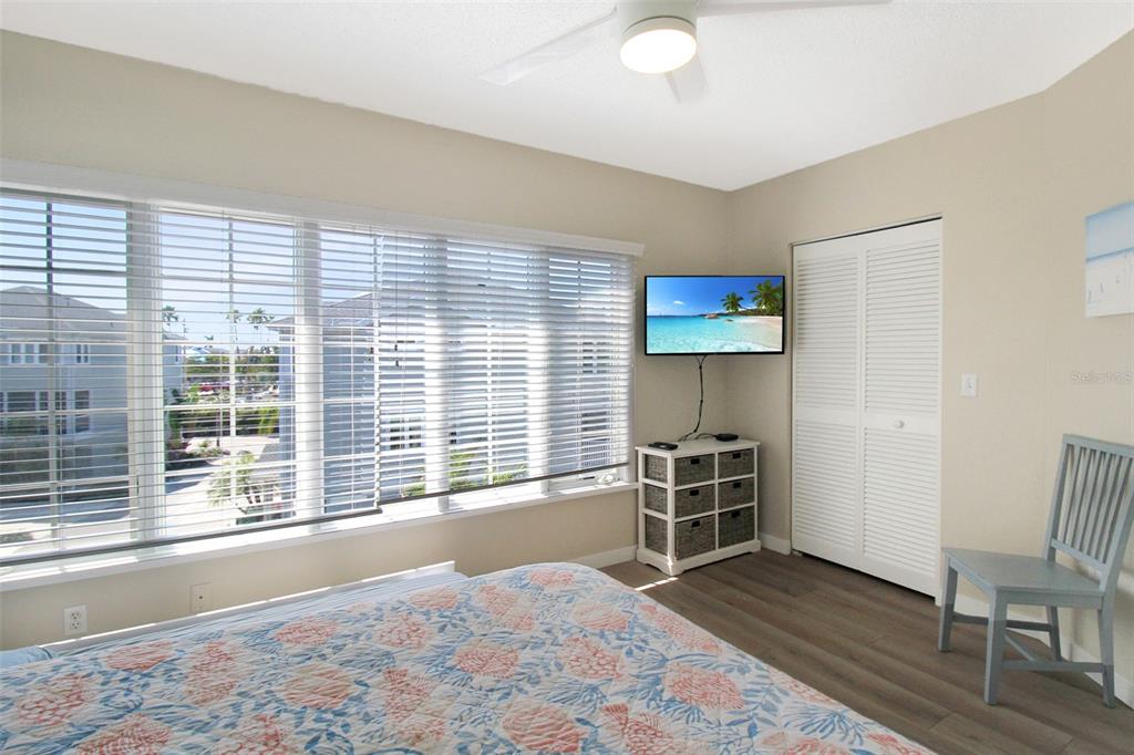 535 Forest Way Longboat Key, FL 34228 - Photo 46 of 60