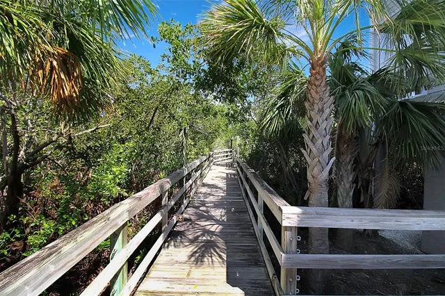 $6,900 | 535 Forest Way, Longboat Key, FL 34228