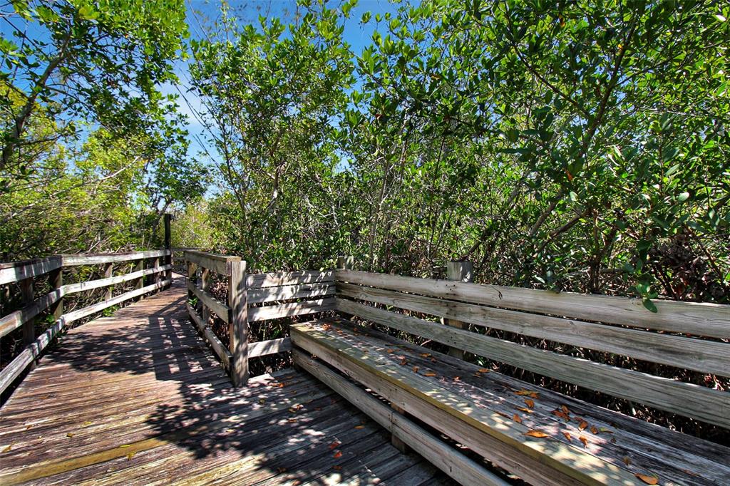 535 Forest Way Longboat Key, FL 34228 - Photo 48 of 60