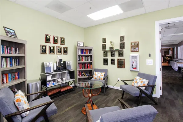 $6,900 | 535 Forest Way, Longboat Key, FL 34228