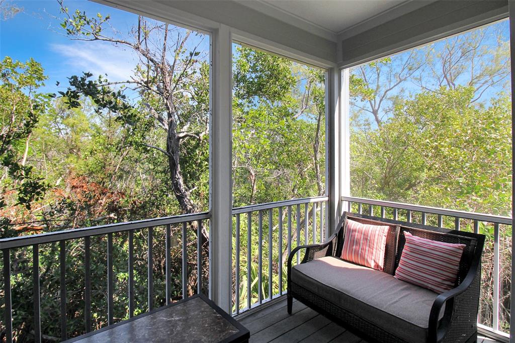 535 Forest Way Longboat Key, FL 34228 - Photo 9 of 60