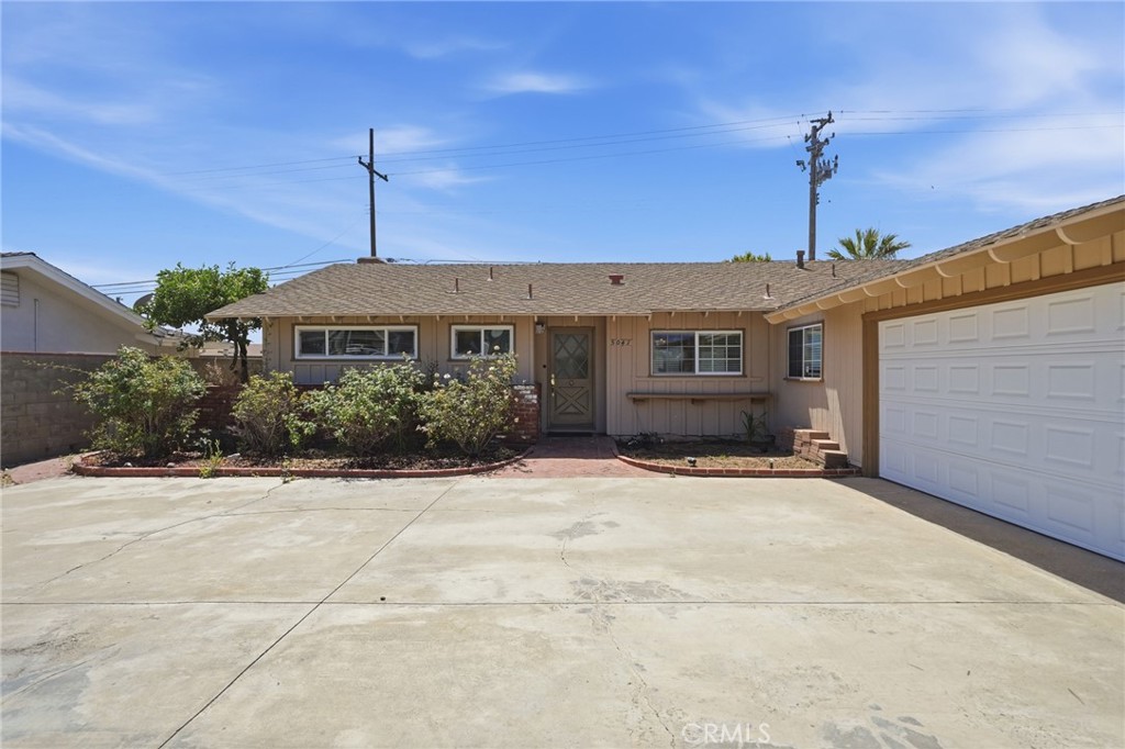 5041 Ridglea Avenue Buena Park, CA 90621 - Photo 7 of 60 FRONT