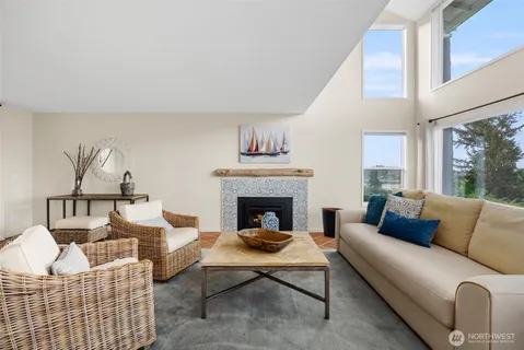 $1,790,000 | 10879 Bill Point Circle Northeast, Bainbridge Island, WA 98110
