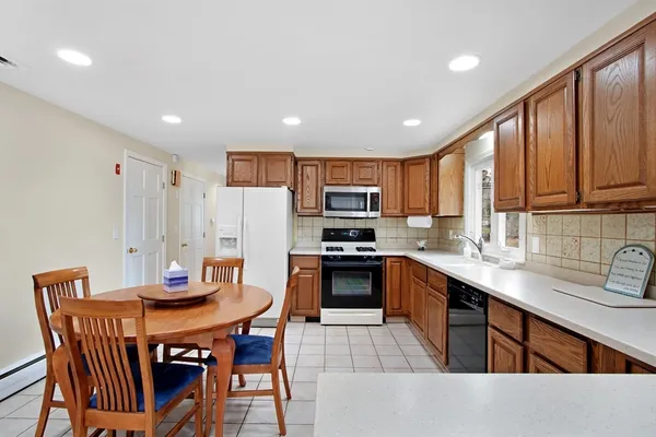 $569,000 | 221 South Washington Street, North Attleboro, MA 02760