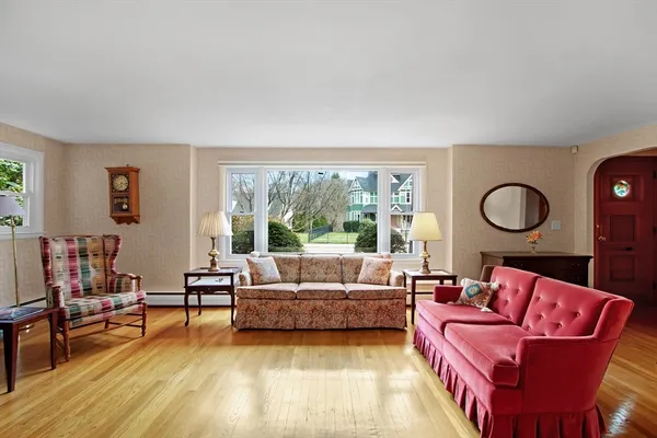 $569,000 | 221 South Washington Street, North Attleboro, MA 02760