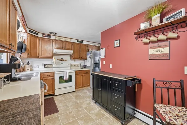 $375,000 | 11 Laurel Terrace, Westfield, MA 01085