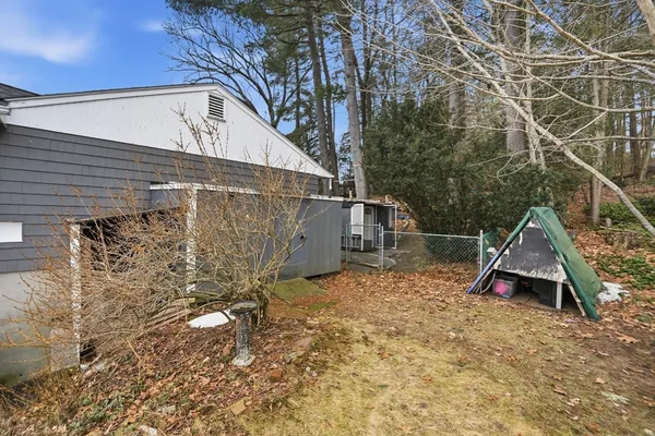 $375,000 | 11 Laurel Terrace, Westfield, MA 01085