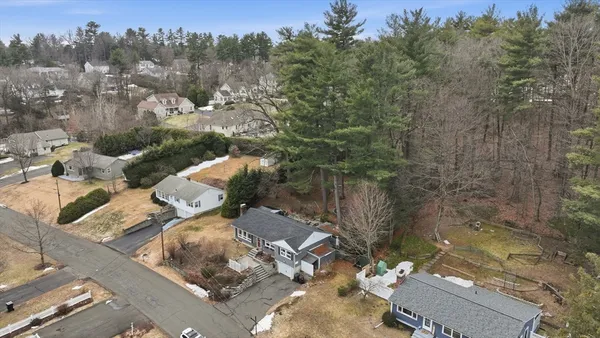 $375,000 | 11 Laurel Terrace, Westfield, MA 01085